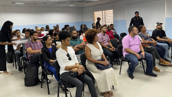 Promipyme presenta proyecto “Emprendelab2025” en Loyola de San Cristóbal